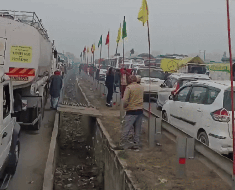 Mahakumbh Stampede, Prayagraj Traffic Jam,