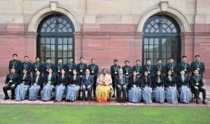 PROBATIONERS OF INDIAN STATISTICAL SERVICE CALL ON THE PRESIDENT