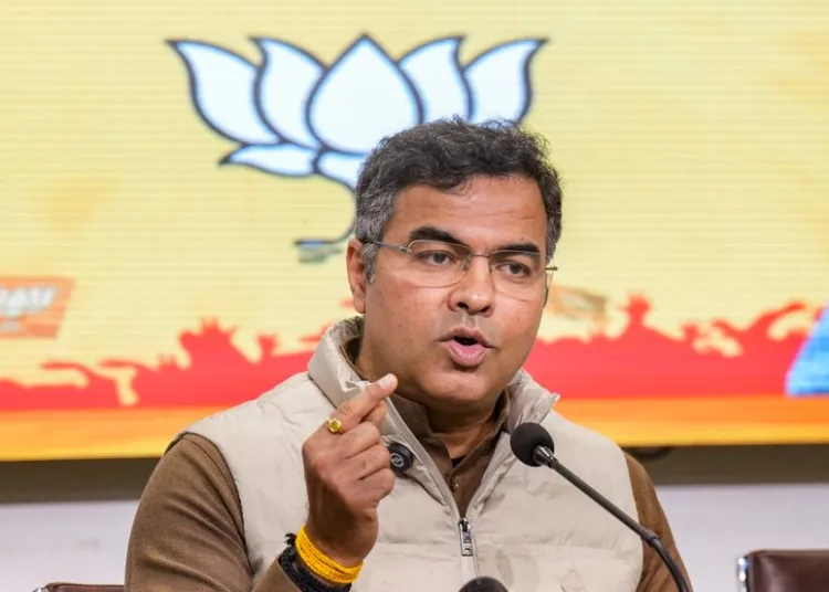 Parvesh Verma, Arvind Kejriwal, New Delhi Assembly Election, Election Commission Complaint, AAP vs BJP, Model Code of Conduct violation, Delhi Police, East Kidwai Nagar, Valmiki Temple, Sandeep Dikshit, Delhi Assembly Election 2025.