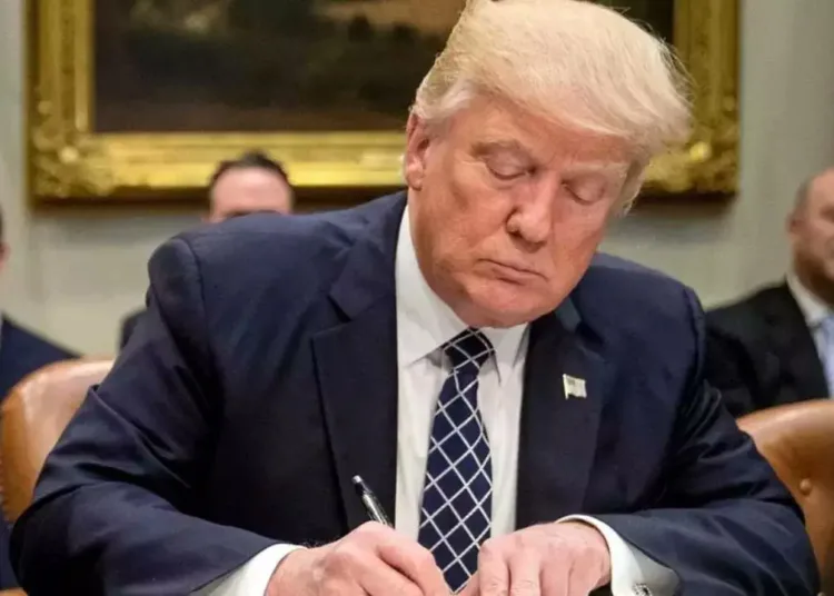 Donald Trump BRICS Tariff, India US Trade Tension, D-Dollarization Impact, BRICS Currency News, Trump Warning to India, BRICS Summit Highlights, Indian Economy Impact, Trade War USA BRICS, Sensex Fall Due to Trump, US Dollar Trade Alternatives।