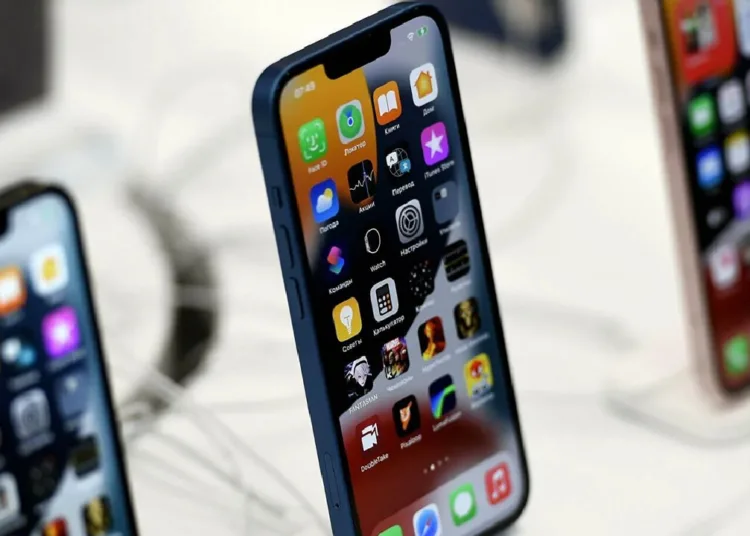 Amazon Great Republic Day Sale 2025: iPhone 15 पर ₹22,900 तक की बचत, OnePlus 13R और Realme Narzo 70 पर बंपर डील! 1 iPhone 15