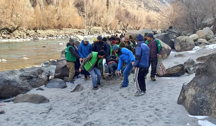 kargi lroad accident Jammu Kashmir