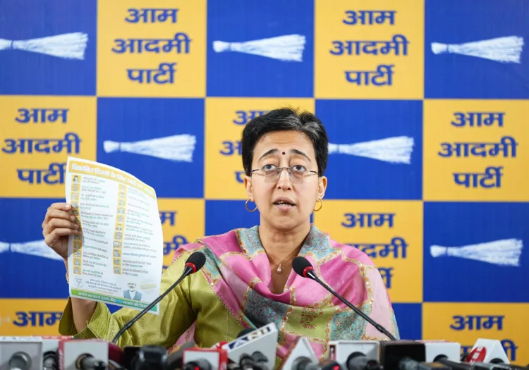 CAG Report में खुलासा! क्या Delhi की नई शराब नीति थी सही फैसला? आतिशी का बड़ा दावा 1 Atishi PC