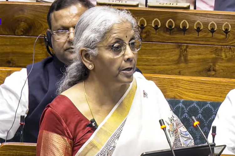 Budget 2025: Mobile Phones और LCD TVs की कीमतों में भारी गिरावट! 1 Budget 2025: