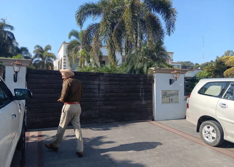 Income Tax Raid: कांग्रेस MLA के घर पर IT टीम का एक्शन! अंदर क्या चल रहा? 1 Income Tax Raid MLA Rana Gurjeet Singh