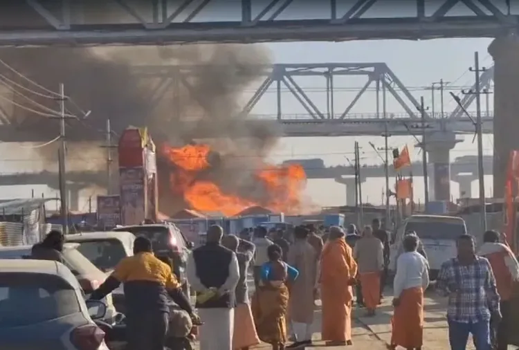 Maha Kumbh many pandals burnt fire brigade vehicles