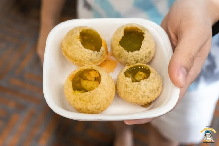 Pay once and get pani puri for lifetime Nagpur street