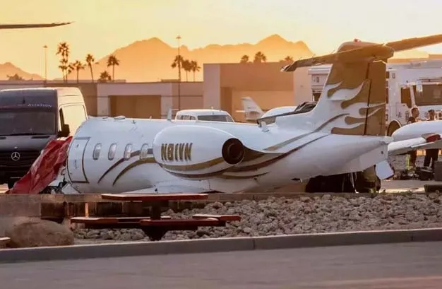 US Plane Crash: अमेरिका में बड़ा विमान हादसा! रनवे पर खड़े जेट से टकराया प्लेन, 1 की मौत 2 US Plane Crash 1 png