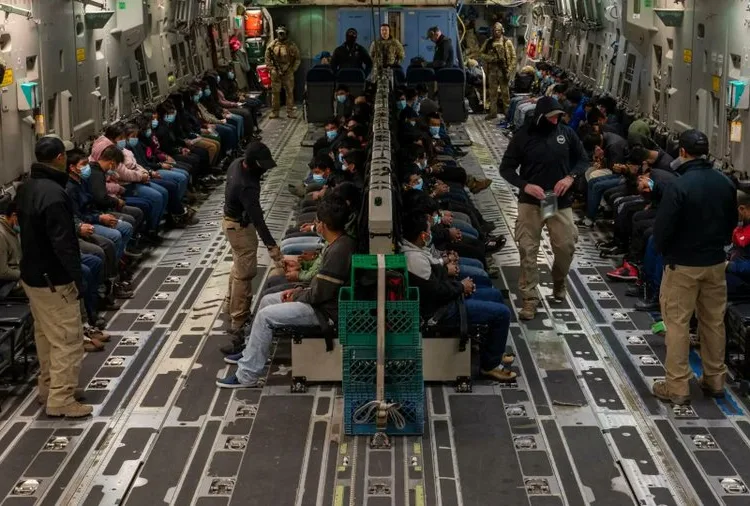 US aircraft carrying 205 illegal Indian