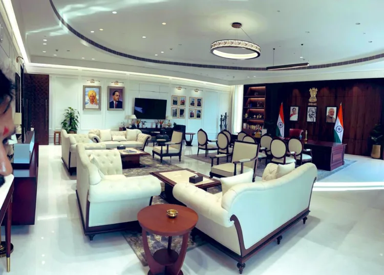 ambedkar bhagat singh photo is present bjp replied over aap allegation in cm office photo row