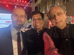 shashi tharoor now shares selfie with modi minister piyush goyal