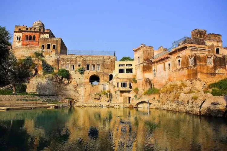 temples and Gurudwara