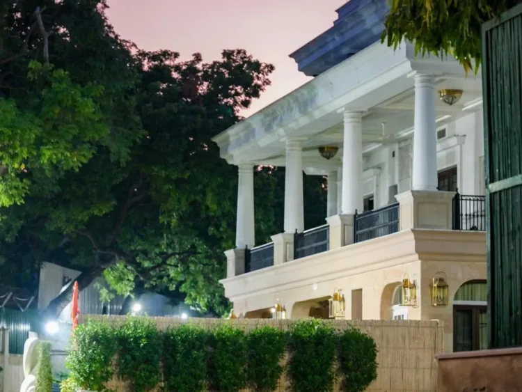 BJP ने शीशमहल में मुख्यमंत्री के रहने को लेकर उपराज्यपाल को लिखा पत्र, चार सरकारी बंगलों के विलय को रद्द करने की मांग 1 शीशमहल किसका,शीश महल,राज महल,आलीशान बंगले,sheesh mahal,who will live in sheesh mahal,arvind kejriwal sheesh mahal,sheesh mahal ka kya hoga,amit shah on sheesh mahal,who will be delhi cm,bjp delhi cm face,parvesh verma will be cm,parvesh verma on kejriwal,atishi marlena,arvind kejriwal,delhi liquor scam,why arvind kejriwal lost,why aam admi party lost,pm modi on kejriwal,delhi cm oath,when is delhi cm oath,delhi election results 2025 live updates