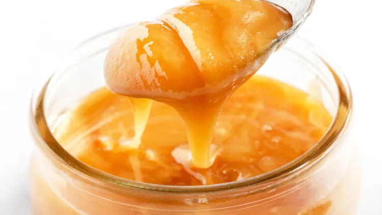 How To Use Honey For Glow Skin