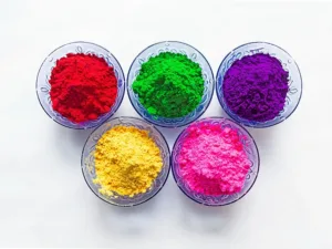 How are artificial Holi colors made