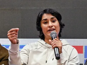 vinesh phogat express pain on wrestling federation ban