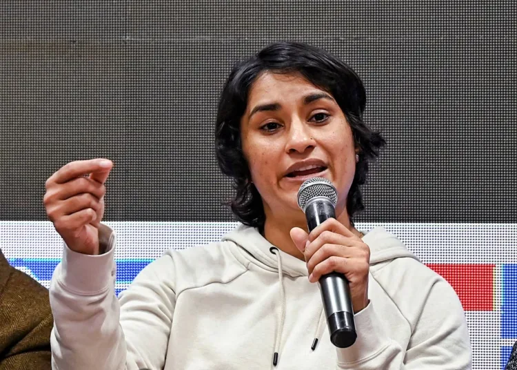 vinesh phogat express pain on wrestling federation ban