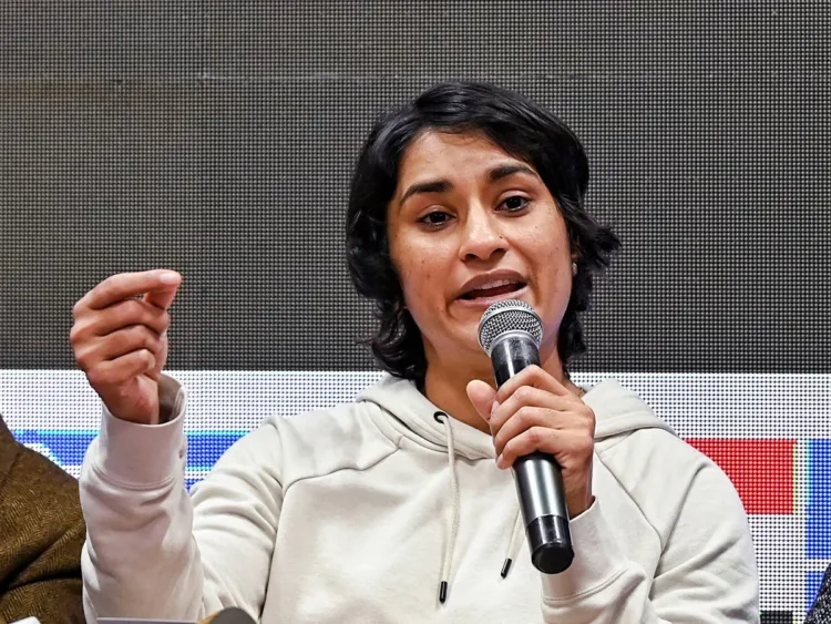 vinesh phogat express pain on wrestling federation ban