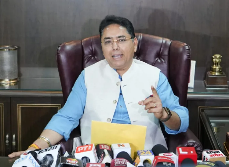 अमन अरोड़ा ने सुनील जाखड़ को लिखा पत्र, पूछा - पंजाब के पानी के शोषण पर चुप क्यों हैं? 1 Aman Arora-2