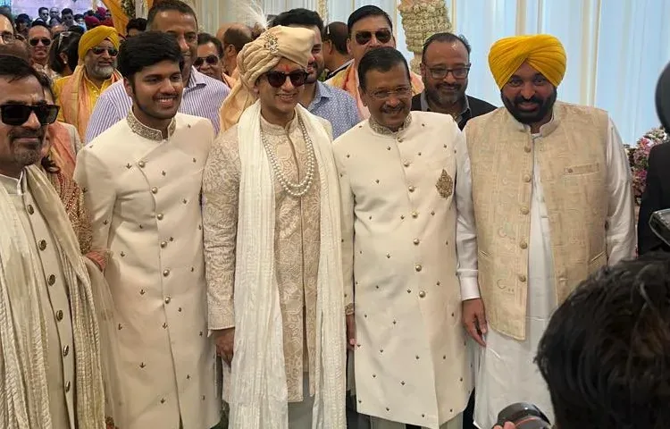 Arvind Kejriwal की बेटी Harshita की Engagement Party में दिखा धमाल