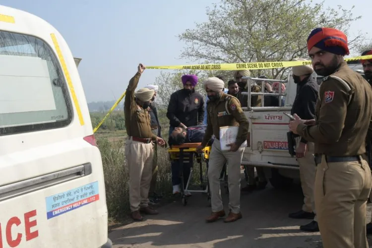 Encounter में घायल हुआ Goldy Brar का गुर्गा, फिरौती मांगने पहुंचा था इमिग्रेशन सेंटर 1 Dera Bassi Encounter Of Gangster Goldy Brar Henchman