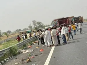 Road accident in Nuh on Delhi-Mumbai Expressway