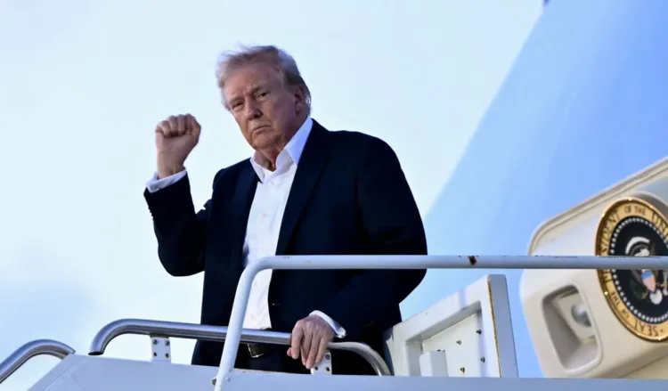 आज आखिरी मौका! Trump का एलियन रजिस्ट्रेशन अल्टीमेटम - Register वरना Deport! 1 Trump