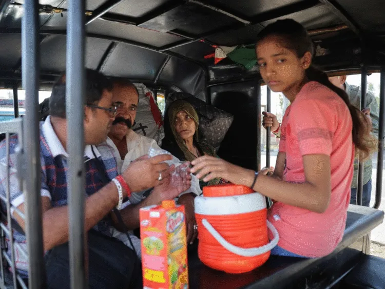 WE Accept dying in india but Dont Send Us To Hell Like Pakistan