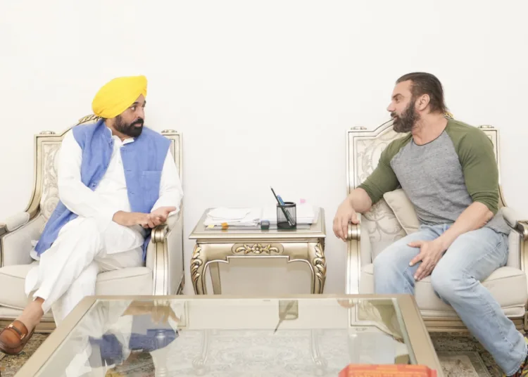 CM Mann With Sohil Khan