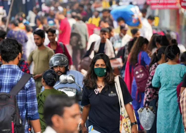 Corona cases increase 100 cross in delhi 400 in kerala 750 new cases in a week