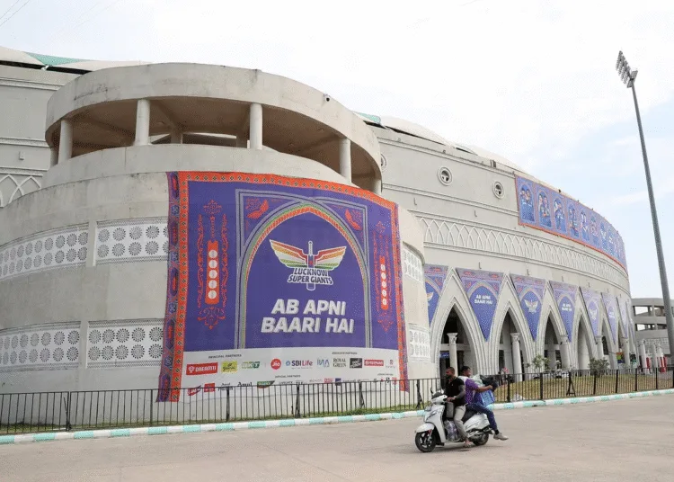 %6%2≥222222222552222 LUCKNOW SUPER GIANTS AB APNI BAARI HAI PENOBAL PRETTE O DRERMIL O SBILife IA AB APNI BAARI HAI