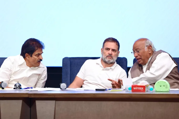 Caste Census से पहले Congress का बड़ा दांव! Modi सरकार से 3 आरक्षण डिमांड्स 1 Mallikarjun Kharge written letter to PM Narendra Modi suggested three points