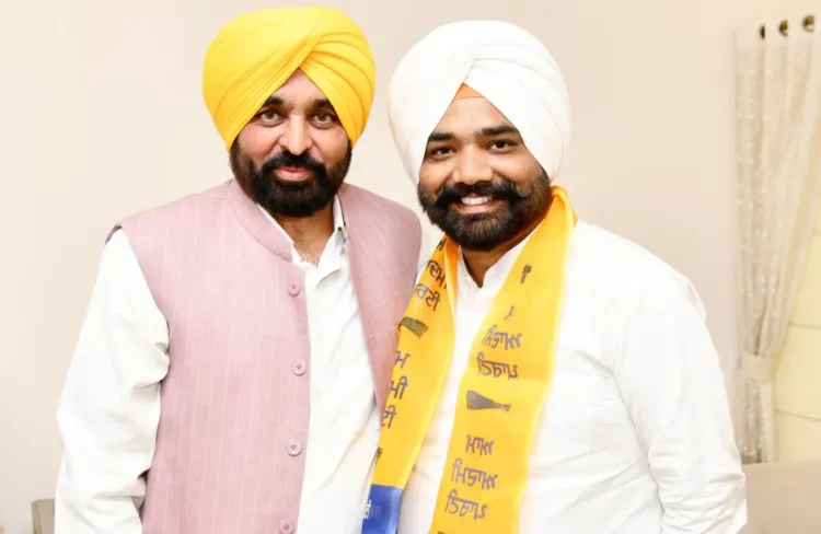 लुधियाना पश्चिम उपचुनाव के बीच निर्दलीय उम्मीदवार कमल पवार आप में हुए शामिल 1 AAP Join-2