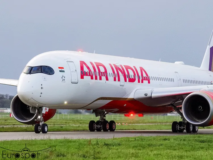 Air India Flight में Bomb Threat! Phuket से Delhi जा रही फ्लाइट की Emergency Landing 1 Air India Flight emergency landing in Thailand after bomb threat big trouble after Ahmedabad crash
