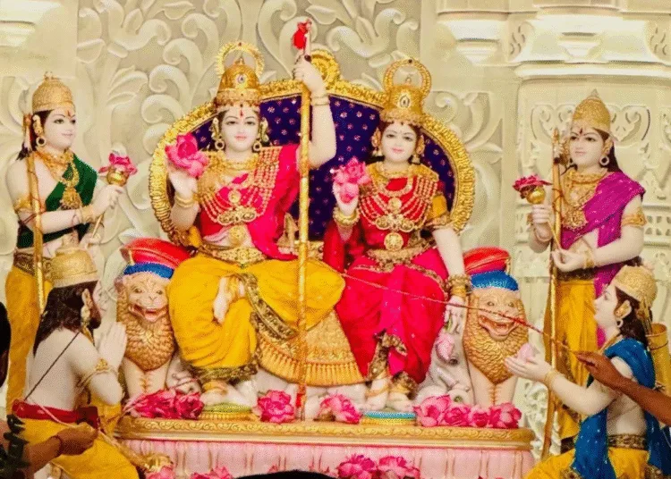 Ayodhya Ram Mandir After Ramlala Ram Darbar was consecrated Yogi did the puja see pictures