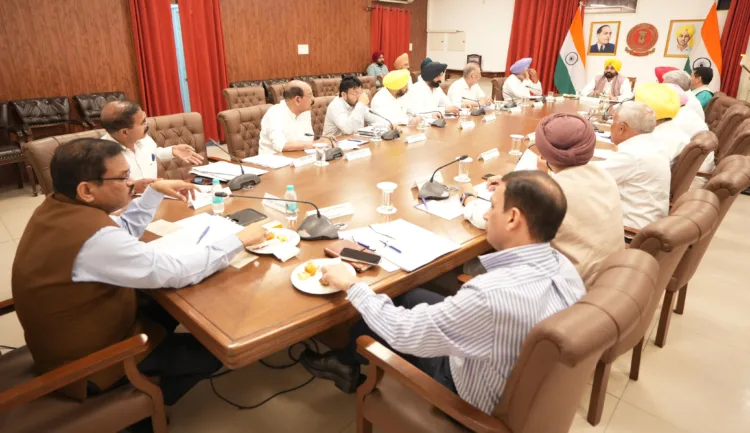 Bhagwant Mann सरकार की Master Plan Policy! जमीन दो, Developed Plot पाओ 1 Cabinet Meeting