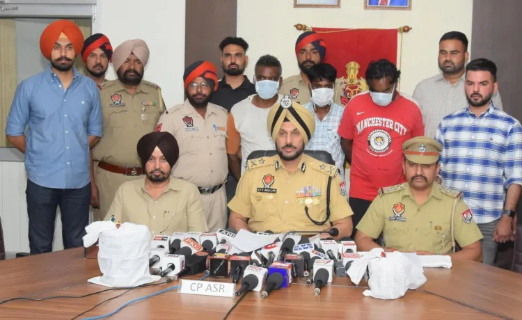 पाक-समर्थित हथियार तस्करी मॉड्यूल का पर्दाफाश; छह आधुनिक पिस्तौलों सहित दो गिरफ़्तार 1 Crime News