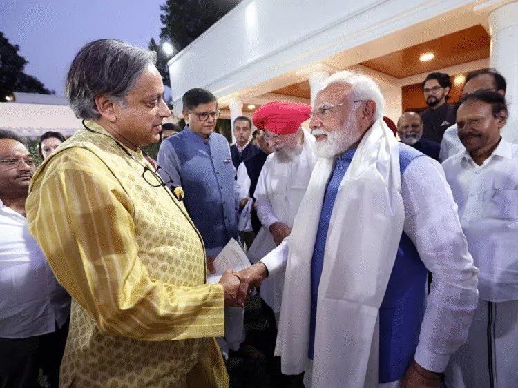 Modi की तारीफ के बाद Shashi Tharoor ने तोड़ी चुप्पी, BJP में जाने की खबरों पर दिया जवाब 1 Shashi Tharoor