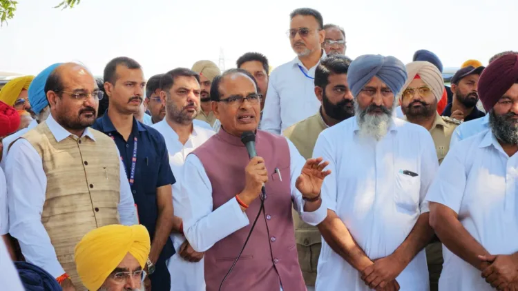 केंद्रीय कृषि मंत्री शिवराज सिंह चौहान ने पंजाब के पटियाला में किसानों से की मुलाकात 1 Shivraj