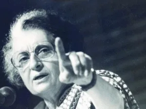 emergency story indira gandhi govt sents 200 journalists into jail