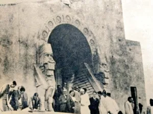 followers of this religion fled from Iran and came to India are counted among the rich