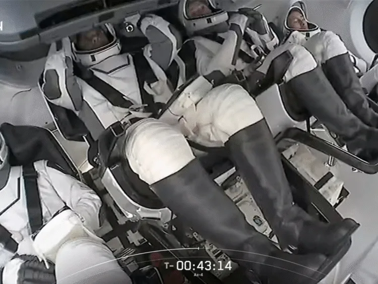 Tiranga on My Shoulder: शुभांशु शुक्ला ने Space से भेजा Proud India Message 1 india tiranga on my shoulders shubhanshu shukla message from spacecraft