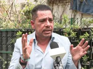 robert vadra gets ed summon in money laundering case interrogation on 17th june