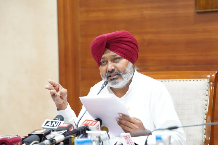 पंजाब द्वारा टैक्स चोरी के खिलाफ सख़्त कार्रवाई, 385 करोड़ रुपये का फर्जी बिलिंग घोटाला बेनकाब : हरपाल सिंह चीमा 1 Harpal cheema