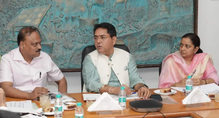 पंजाब सरकार 390 सरकारी इमारतों पर 30 मेगावाट क्षमता वाले सौर ऊर्जा प्लांट करेगी स्थापित 1 Aman Arora