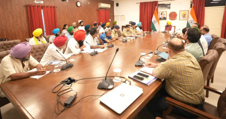 मुख्यमंत्री द्वारा अखाड़ा गांव के बायोगैस प्लांट के मसले के समाधान के लिए संयुक्त कमेटी के गठन की घोषणा 1 CM Mann