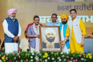 CM Mann and Kejriwal
