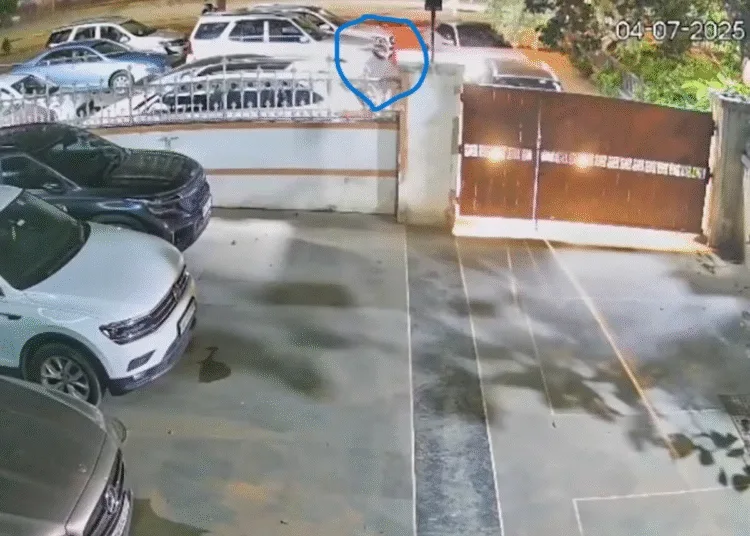 Gopal Khemka Murder CCTV Video shows shooter was waiting near gate to kill Patna businessman