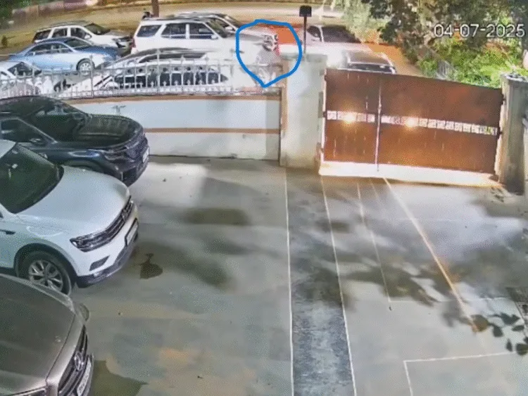 Gopal Khemka Murder CCTV Video shows shooter was waiting near gate to kill Patna businessman