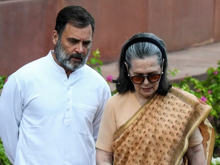 National Herald Case में बड़ा मोड़: Sonia-Rahul पर Charges तय होंगे या नहीं? 7-8 August को खुलासा! 1 Sonia, Rahul Gandhi Plotted To Acquire Rupees 2000 Crore AJL Assets ED claims In National Herald Case